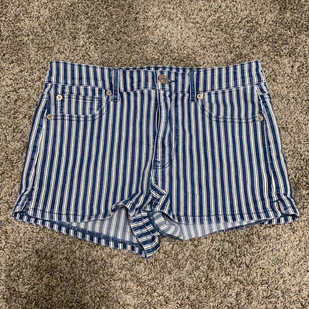 American Eagle Pattern Jean Shorts